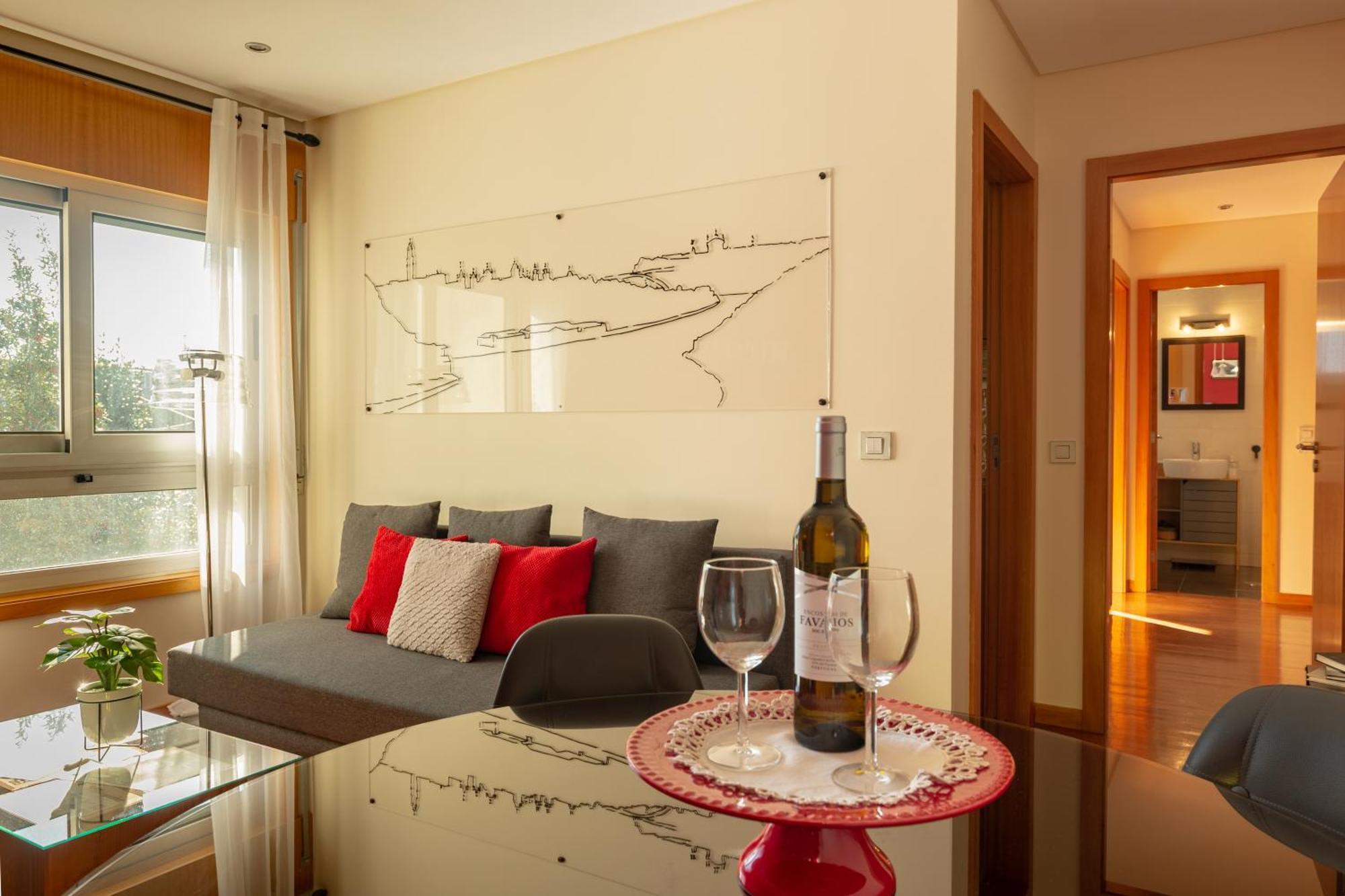 Francos Relaxing Apartment By The Metro Porto Eksteriør billede